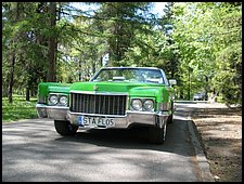 Cadillac DeVille - Pojazd retro, pojazd do ślubu, zabytkowy pojazd do ślubu, limuzyna do ślubu, auto do ślubu