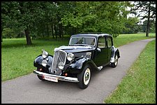 Citroen 11 CV - Pojazd retro, pojazd do ślubu, zabytkowy pojazd do ślubu, limuzyna do ślubu, auto do ślubu, zabytkowe auto do ślubu Gliwice, zabytkowa limuzyna do ślubu Zabrze, auto zabytkowe Gliwice, samochód retro Zabrze, retro do ślubu Gliwice, pojazd retro ślub Gliwice