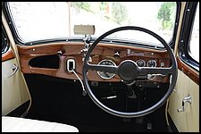 Citroen 11 CV - Pojazd retro, pojazd do ślubu, zabytkowy pojazd do ślubu, limuzyna do ślubu, auto do ślubu, zabytkowe auto do ślubu Gliwice, zabytkowa limuzyna do ślubu Zabrze, auto zabytkowe Gliwice, samochód retro Zabrze, retro do ślubu Gliwice, pojazd retro ślub Gliwice